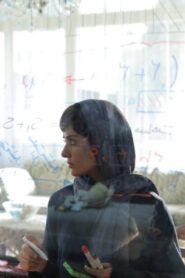 Woman and Child Online In Netflix