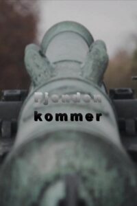 Fjenden kommer 2010 En Netflix