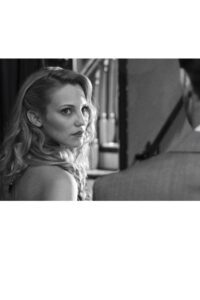 A Dame Called Humidity Online En Netflix