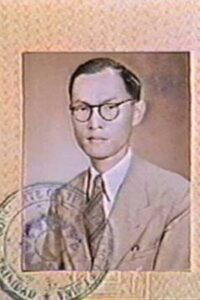 The Way to My Father’s Village Online En Netflix